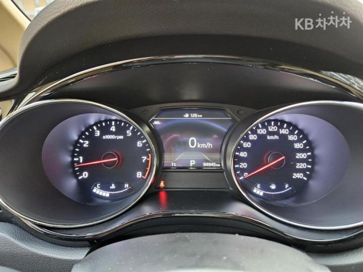 Kia Carnival High Limousine 3.3 Gasoline Noblesse Special 6