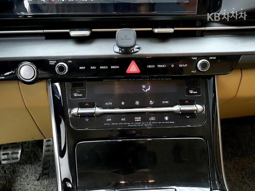 2021 - kia carnival