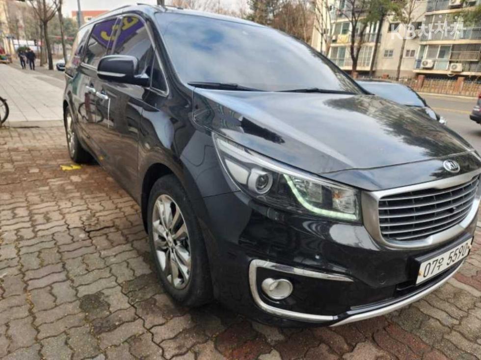 2018 - kia carnival