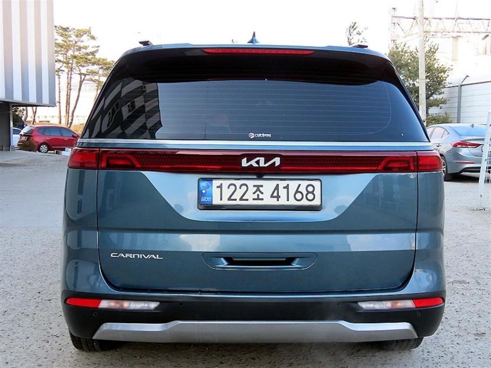 2022 - kia carnival