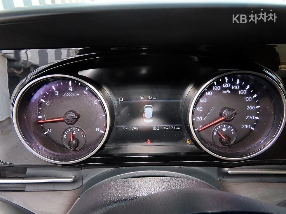 2022 - kia carnival