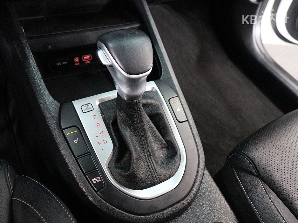 2021 - kia k3