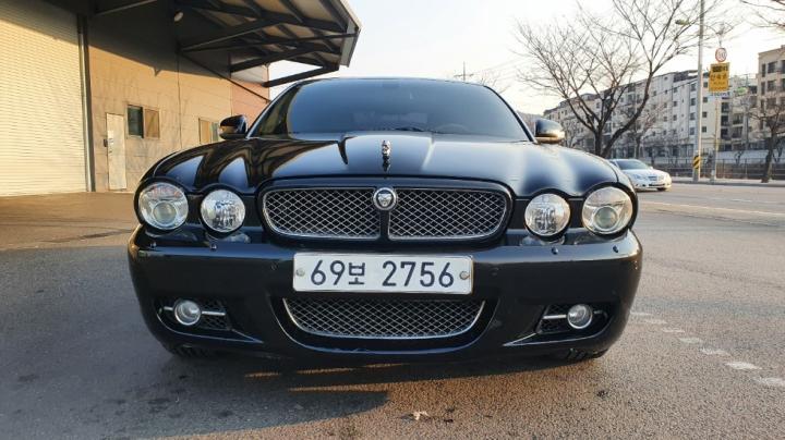 Jaguar XJ 2.7D LWB 4