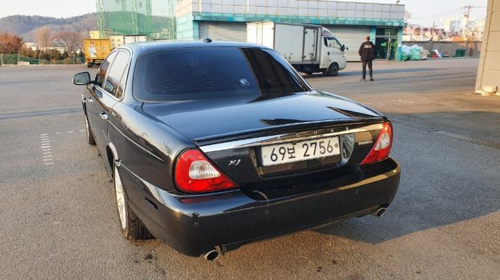 Jaguar XJ 2.7D LWB 7