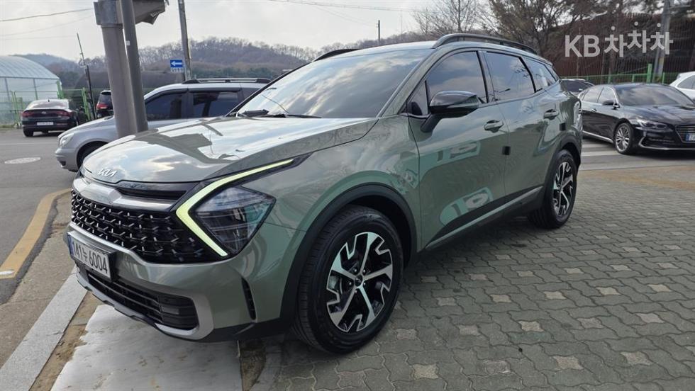 2022 - kia sportage