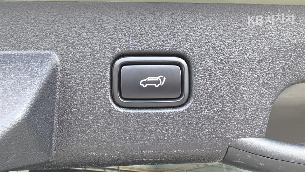 2022 - kia sportage