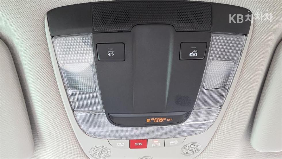 2022 - kia sportage