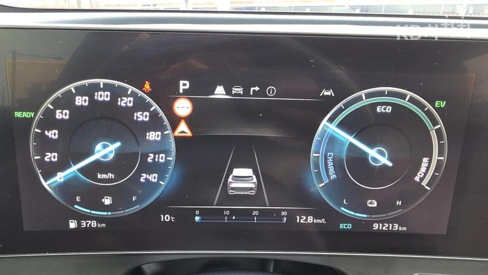 2022 - kia sportage