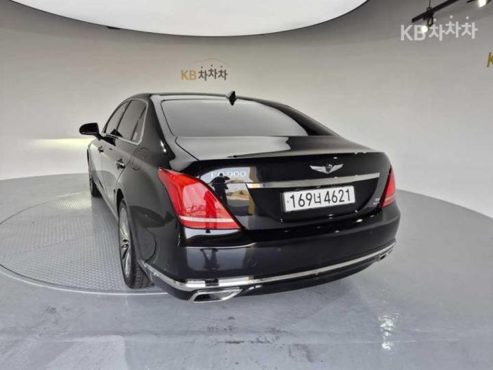 Genesis EQ900 3.8 GDI AWD Premium Luxury 5