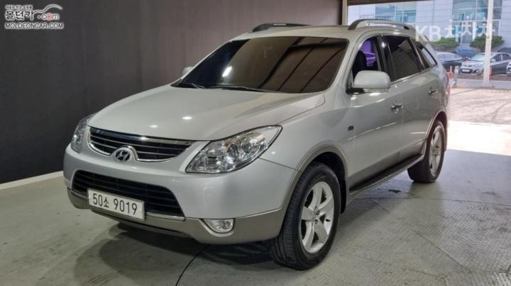 Hyundai Veracruz 4WD 300X DELUXE
