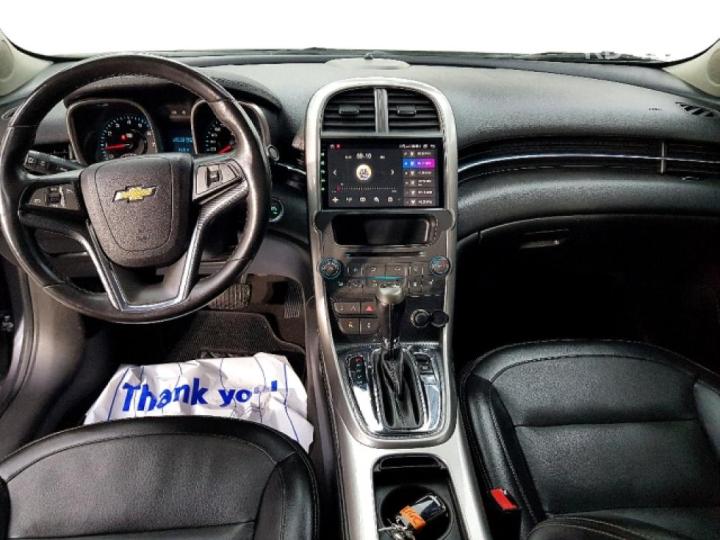 Chevrolet Malibu LPGi 2.0 LT Deluxe Pack 6