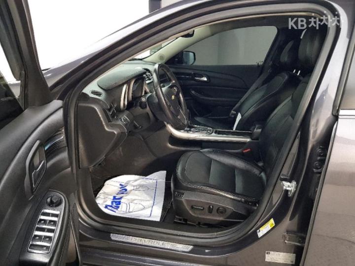 Chevrolet Malibu LPGi 2.0 LT Deluxe Pack 9