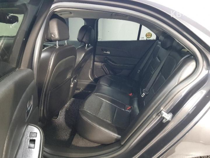 Chevrolet Malibu LPGi 2.0 LT Deluxe Pack 10