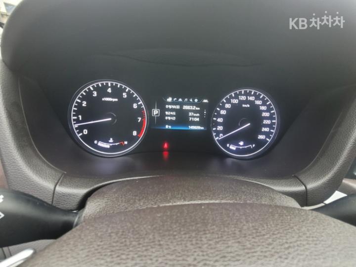 Hyundai Genesis DH G330 Premium AWD 5