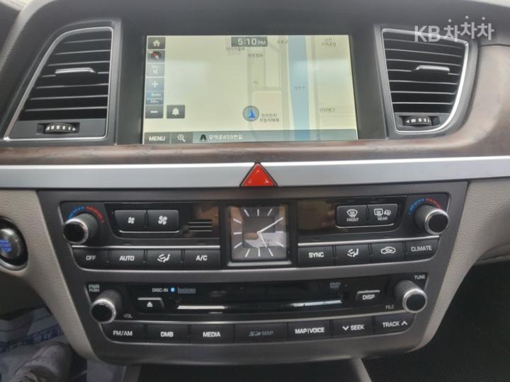 Hyundai Genesis DH G330 Premium AWD 6