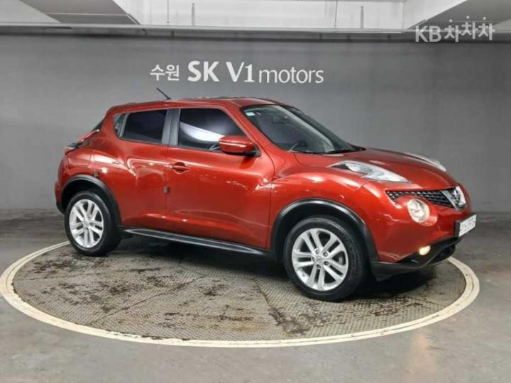 Nissan Juke 1.6 SV 4
