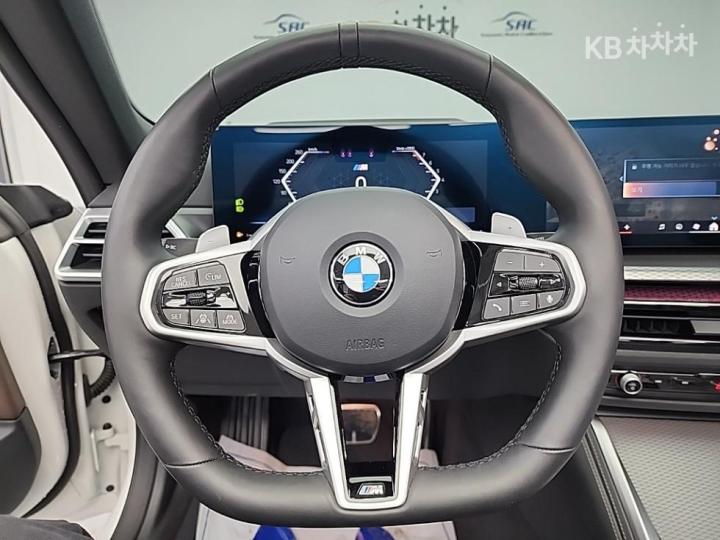 BMW 4 Series G22 420i Convertible M Sport 10