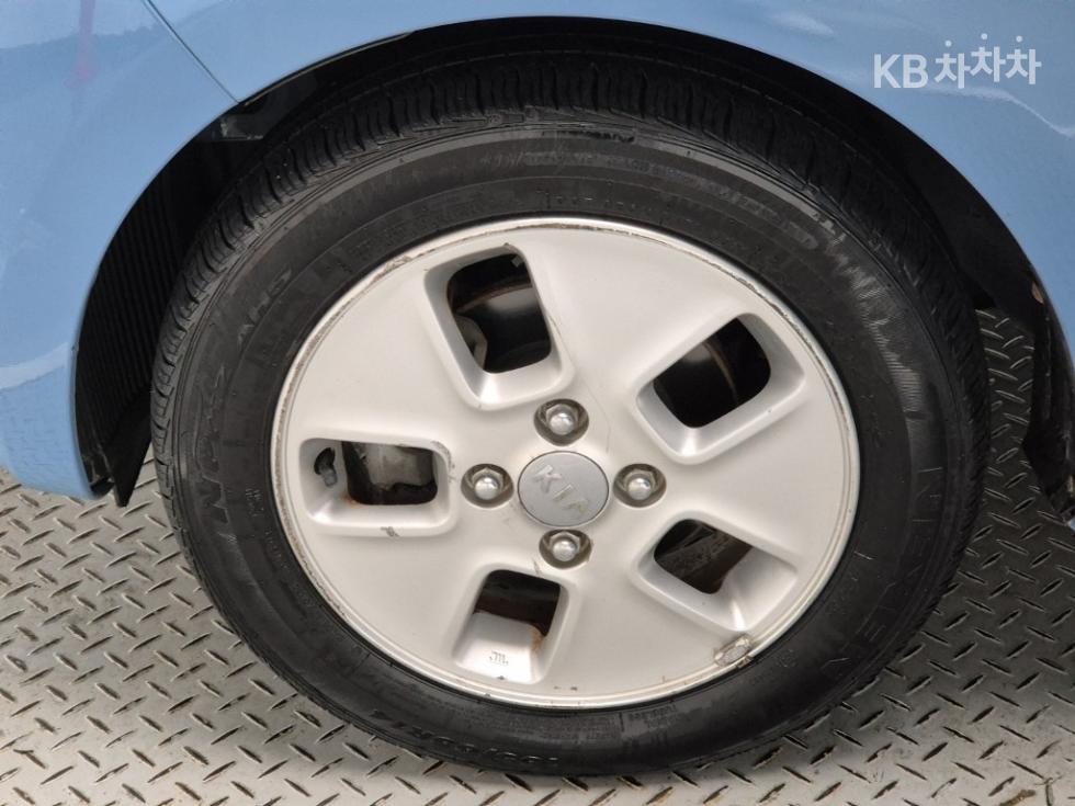 2013 - kia ray