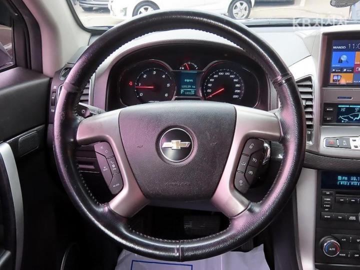 Chevrolet Captiva 2WD LT Premium 8