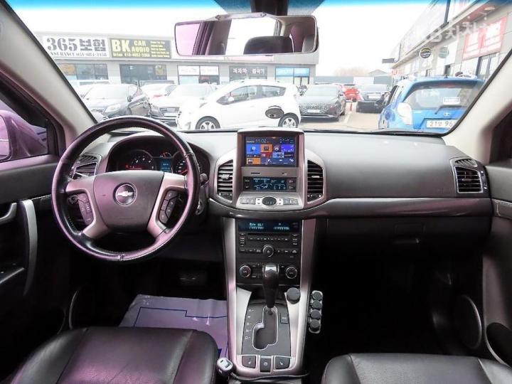 Chevrolet Captiva 2WD LT Premium 10