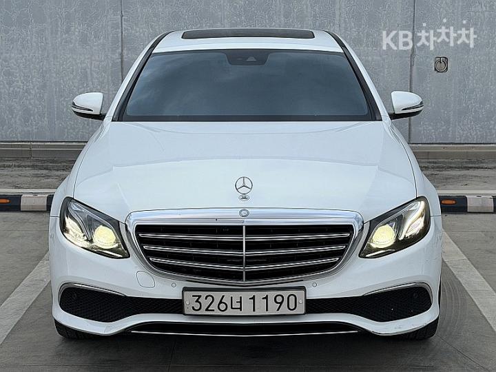 Mercedes-Benz E-Class W213 E220d Exclusive