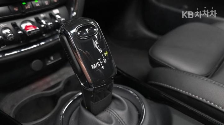 Mini Clubman 1.5 Cooper Classic Base Type 10