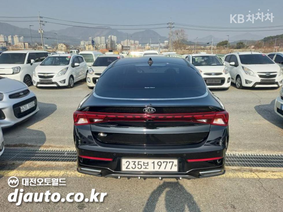 2020 - kia k5