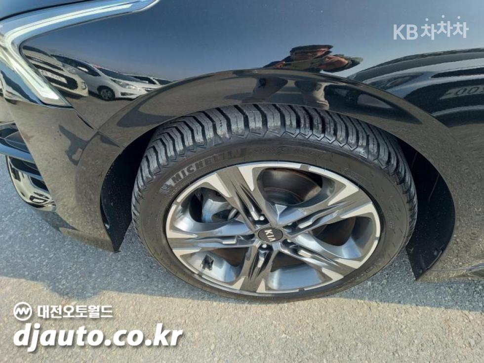 2020 - kia k5