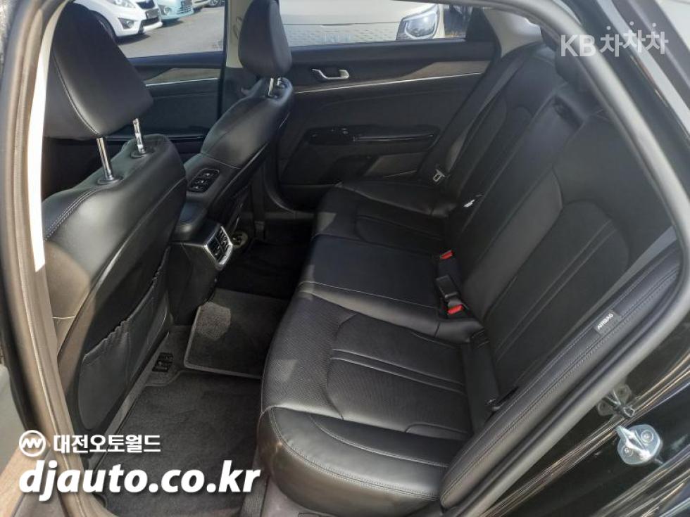2020 - kia k5
