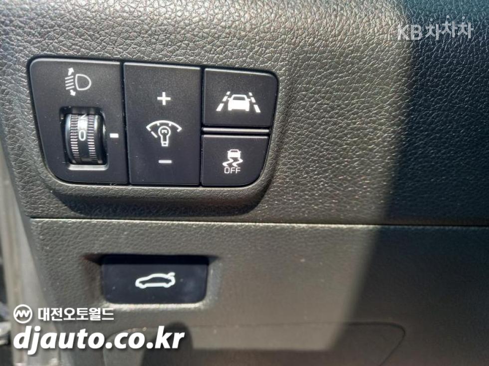 2020 - kia k5
