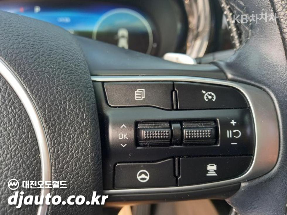 2020 - kia k5