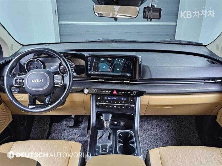 Kia Carnival D2.2 Prestige 8