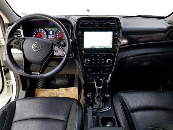 KG Mobility (Ssangyong) Tivoli Gasoline V3 2WD Base Type 6