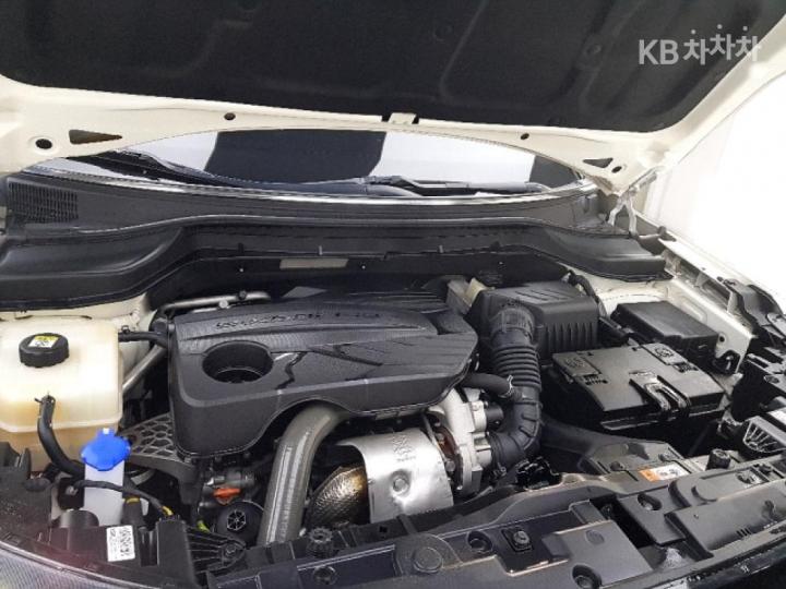 KG Mobility (Ssangyong) Tivoli Gasoline V3 2WD Base Type 7