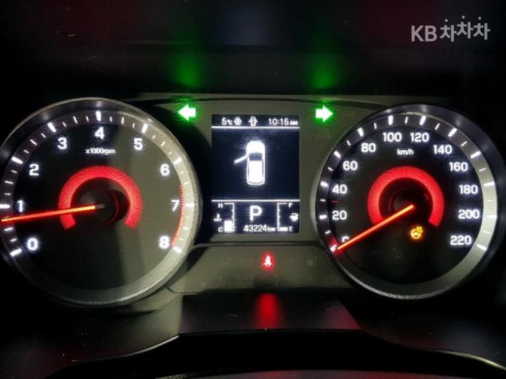 KG Mobility (Ssangyong) Tivoli Gasoline V3 2WD Base Type 8