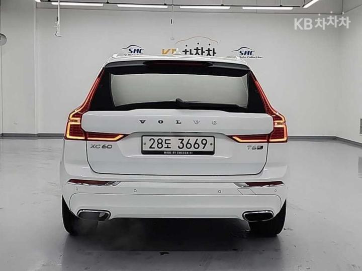 Volvo XC60 T6 AWD 3.0 4