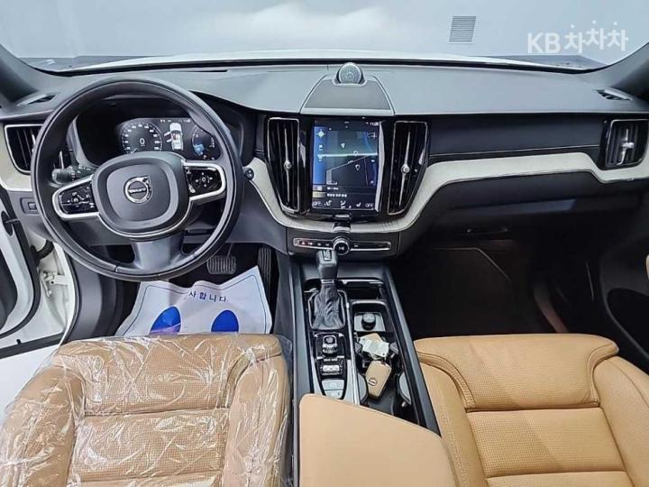 Volvo XC60 T6 AWD 3.0 8