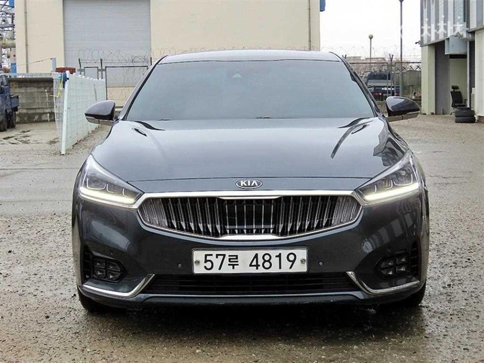 2018 - kia k7