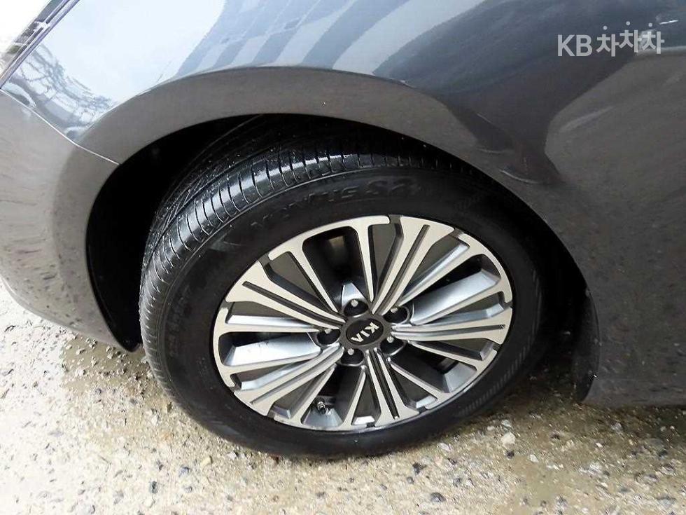 2018 - kia k7