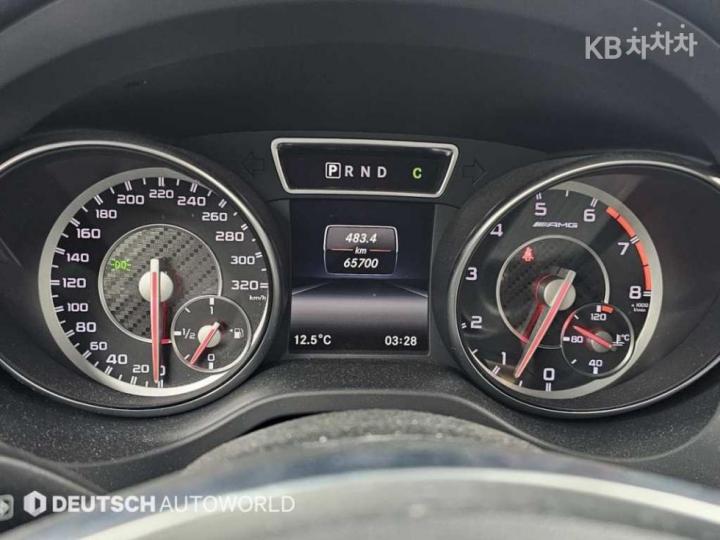 Mercedes-Benz GLA-Class X156 GLA45 AMG 4 Matic 9