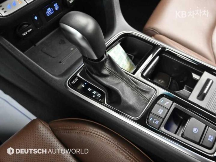 Hyundai Sonata New Rise Hybrid 2.0 HEV Premium 10