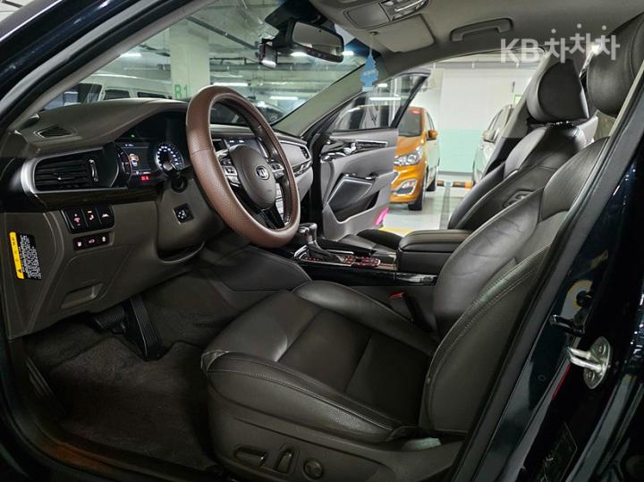 Kia K7 2.4 GDi World Cup Edition 6