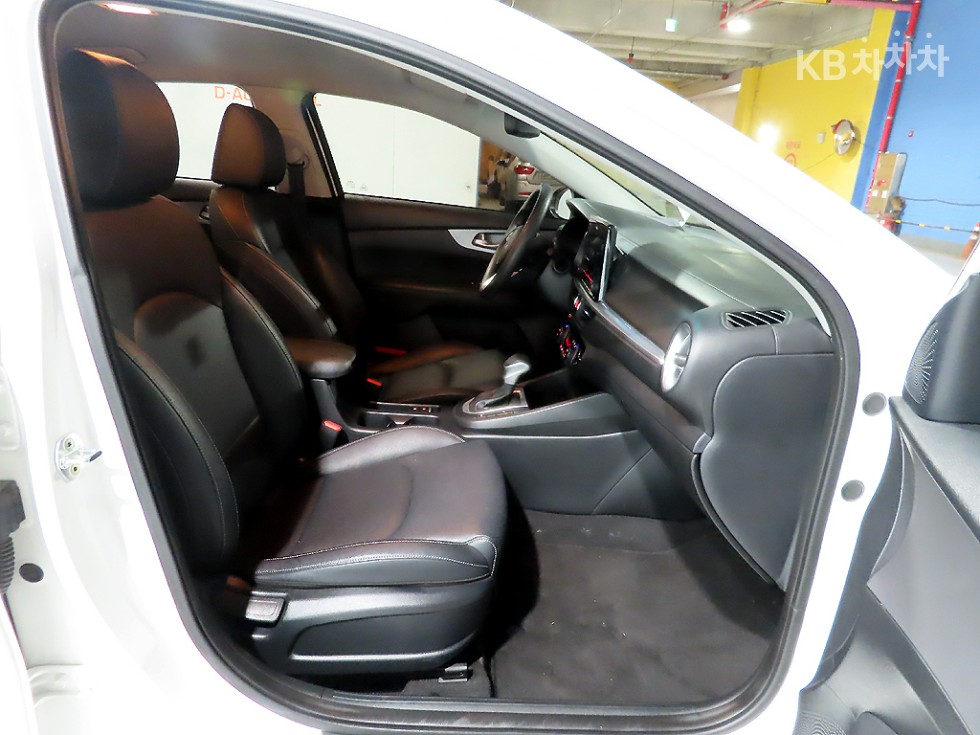 2022 - kia k3