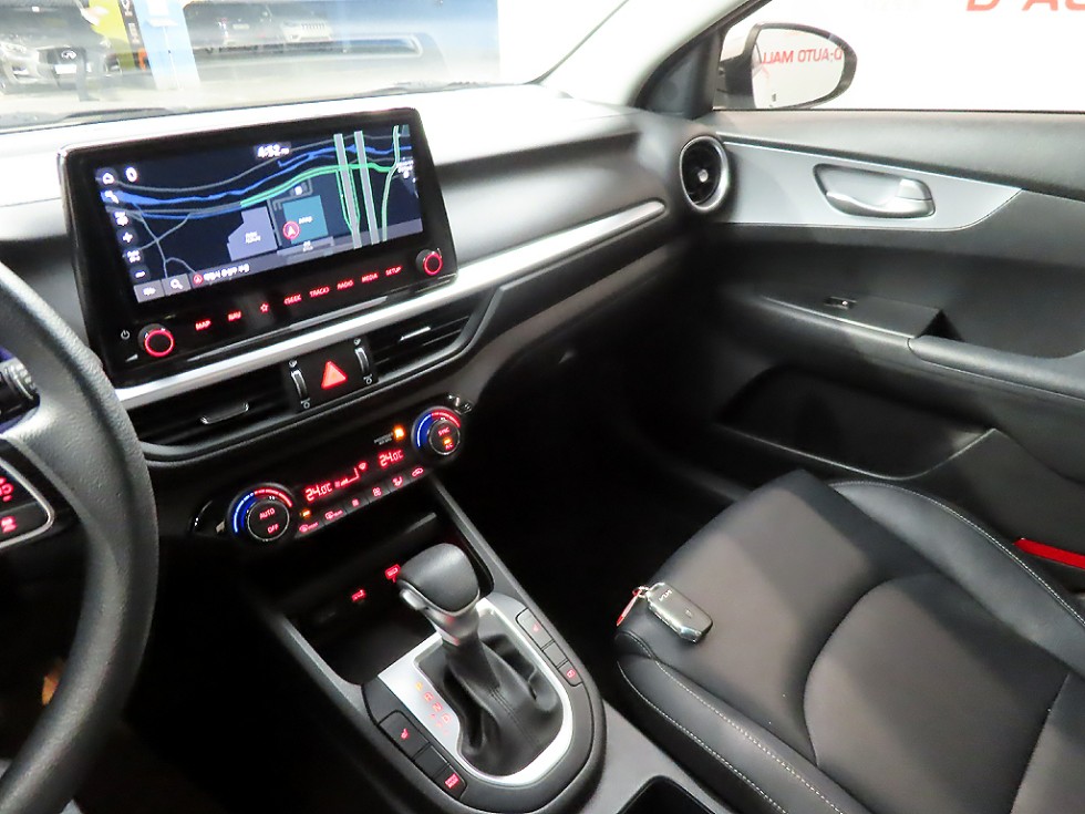 2022 - kia k3