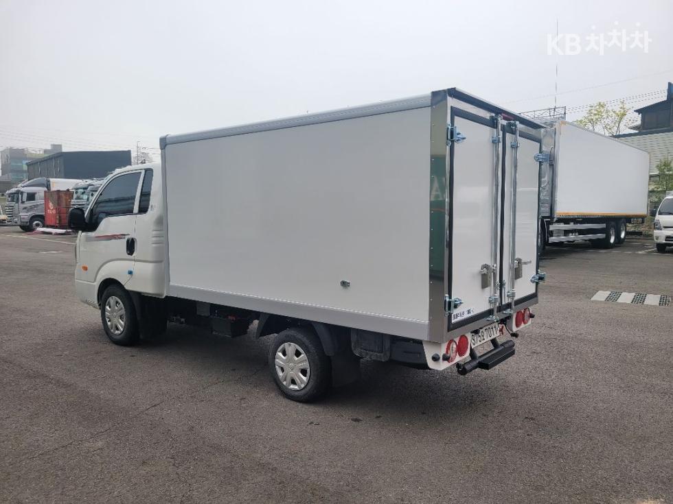 2025 - kia bongo iii