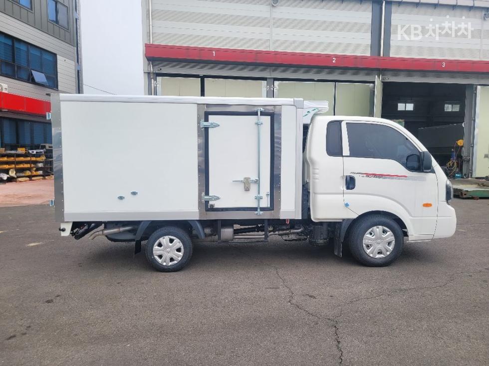 2025 - kia bongo iii