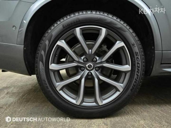 Volvo XC90 D5 Inscription 6