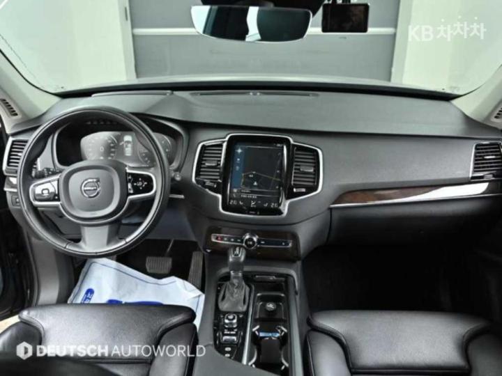Volvo XC90 D5 Inscription 8