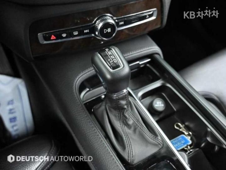 Volvo XC90 D5 Inscription 10