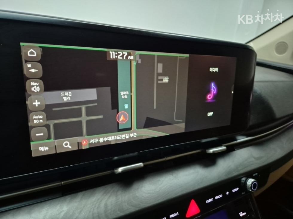 2021 - kia carnival